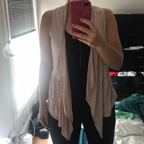 B.B. Dakota Blush Vest - Picture 6 of 8